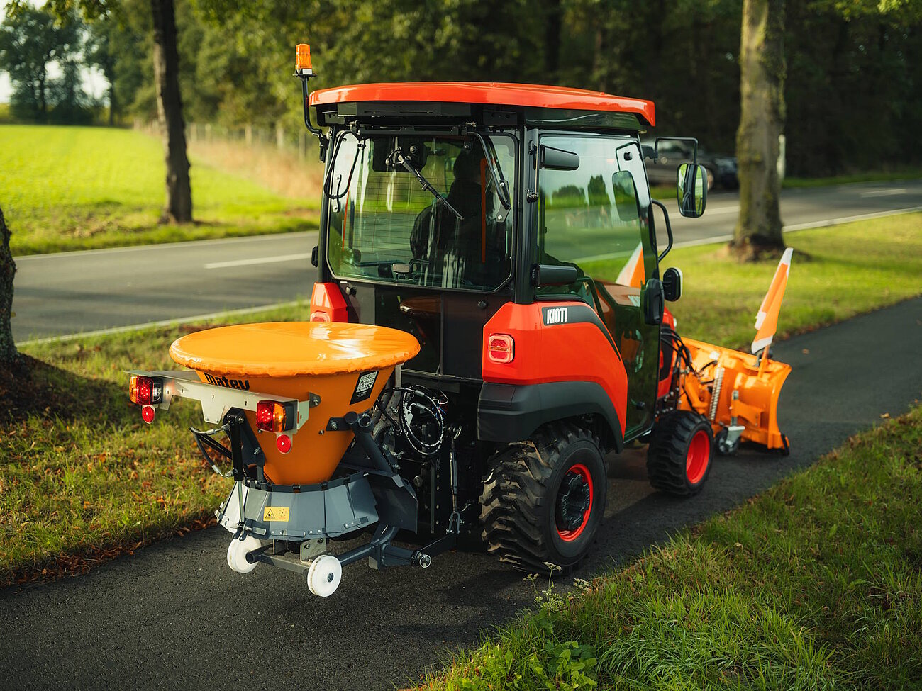 KIOTI CS2530 CH