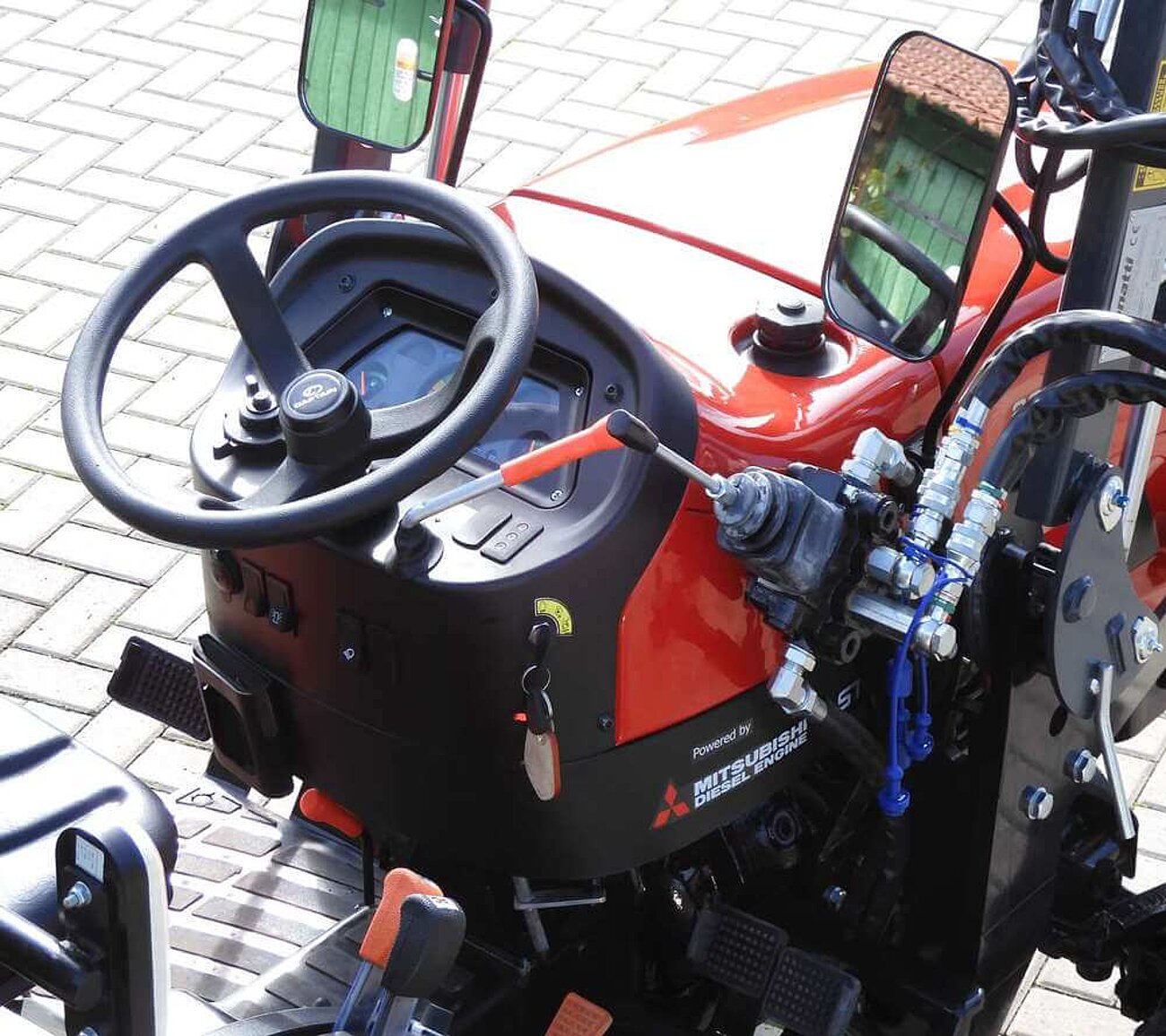 CAPTAIN 263 Allradtraktor Einhebelsteuergerät